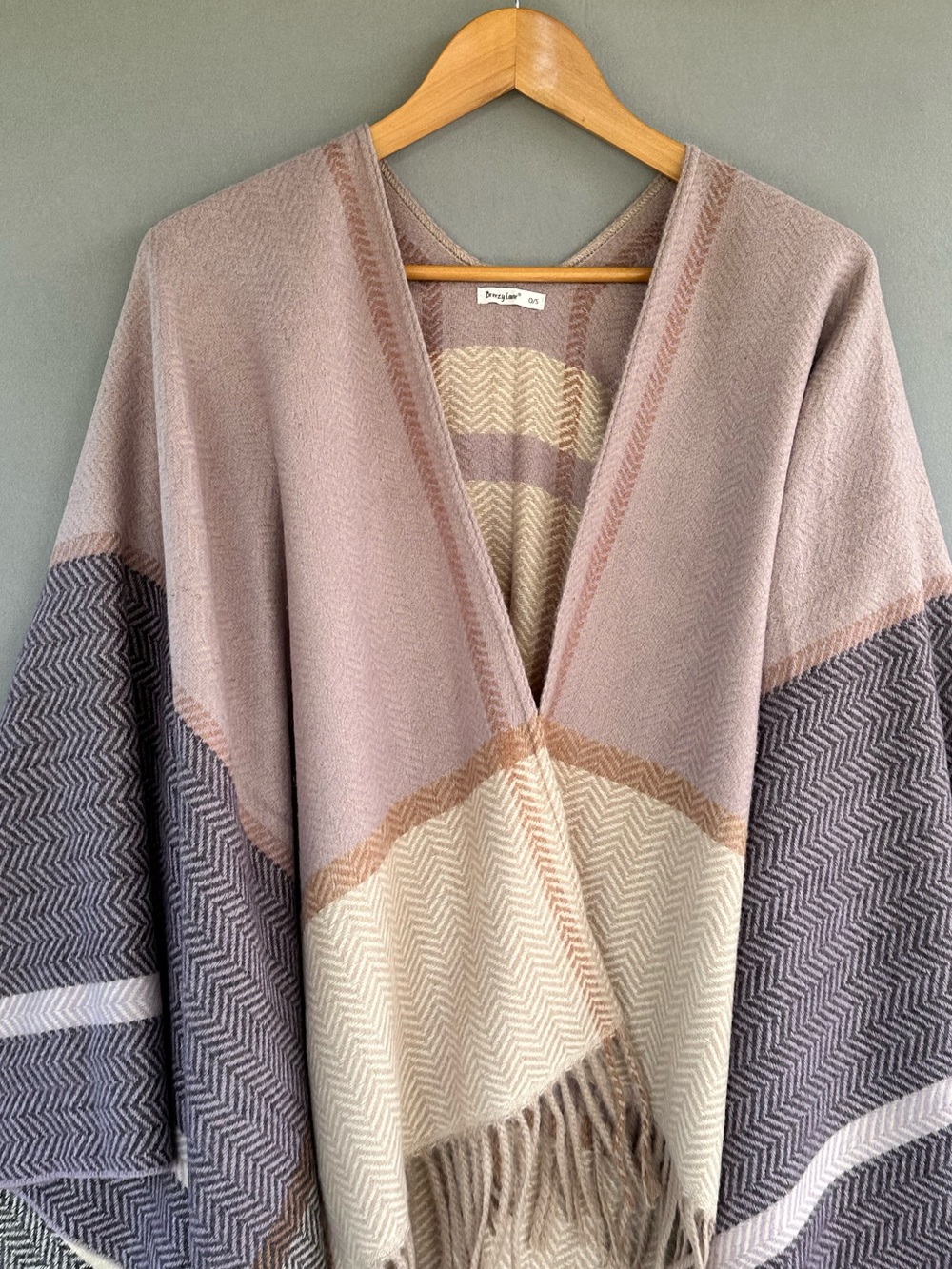 ๐5 for $45๐ Breezy Lane poncho cover up one size s,M,L - Picture 4 of 6